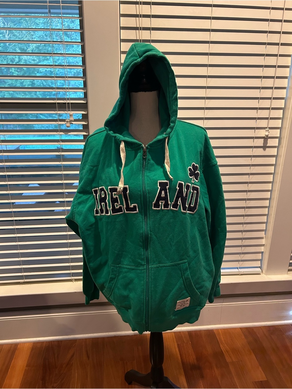 Ireland Green Zip-Up Hooded Sweatshirt size XL